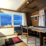 Gmarerhof Apartment *